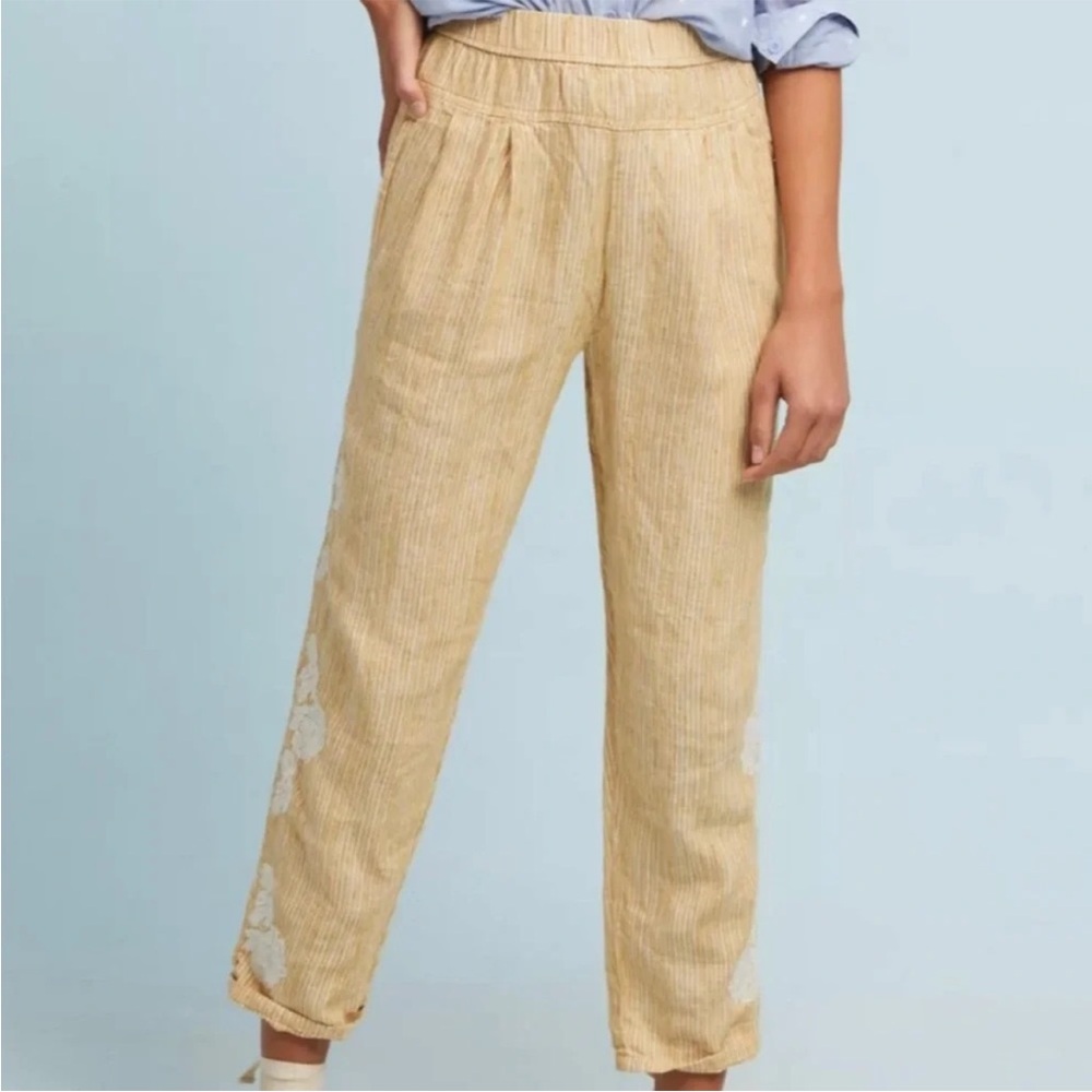 Anthropologie Beige Ankle Pants with White Floral Detail